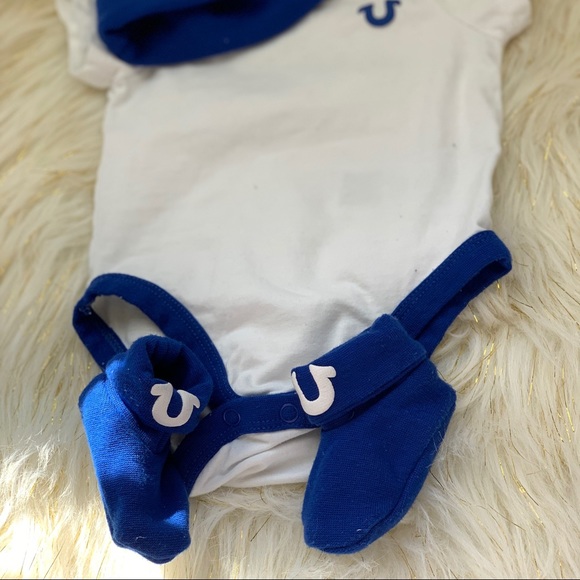 TRUE RELIGION SET - Picture 2 of 4